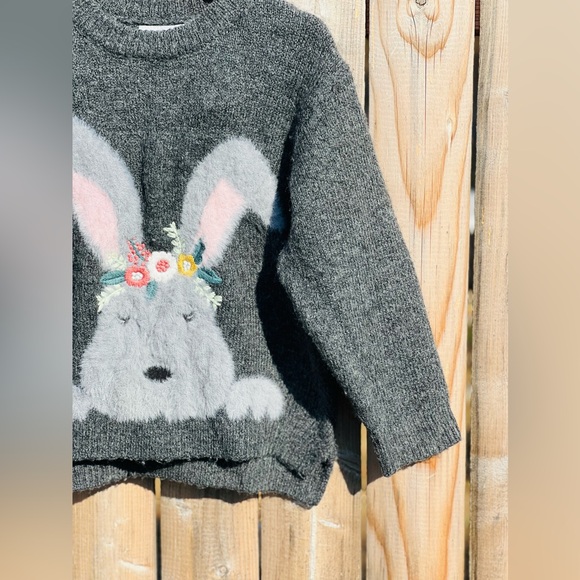 Zara kids girls fuzzy bunny appliqué sweater - Picture 3 of 7
